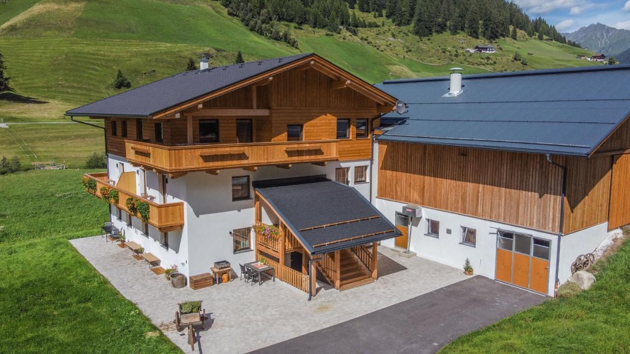 Nedererhof - Zimmer Alpenrose Mit Gemeinschaftskueche Schmirn 外观 照片